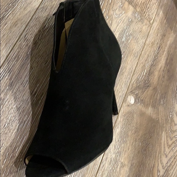 NWOT Michael Kors velvet black open toe bootie - Picture 4 of 8